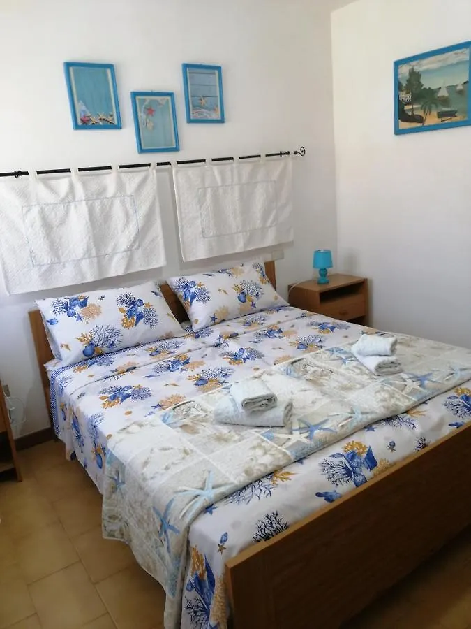 Emilia'S House Calasetta 0*,