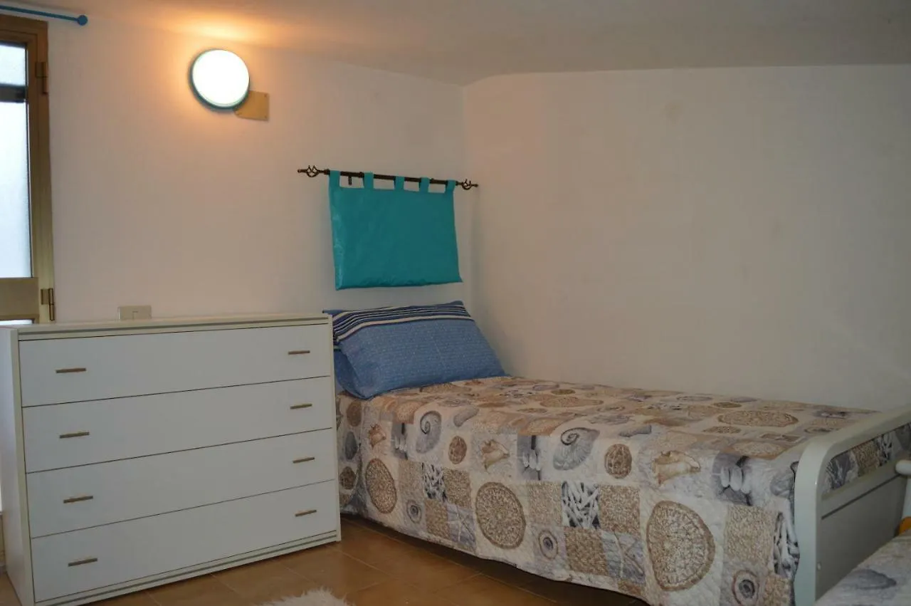 Apartment Emilia'S House Calasetta
